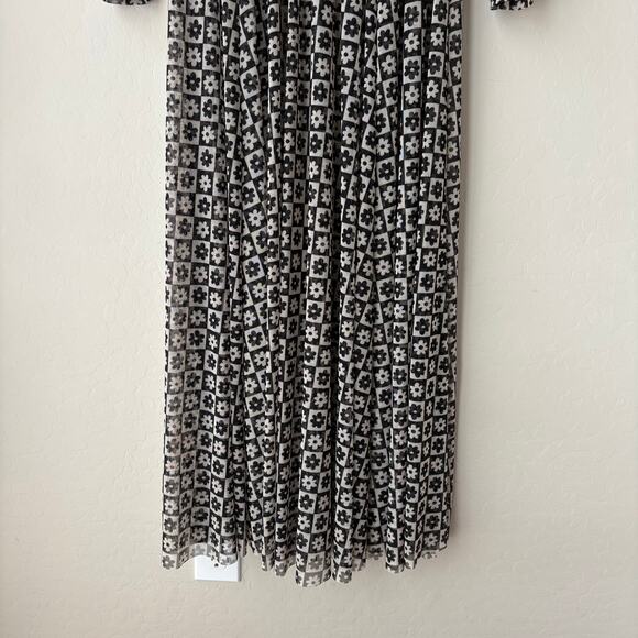 Dressed in Lala Dress Mesh Floral Checkered Long Sleeve Maxi Dress Black White S - Picture 4 of 8